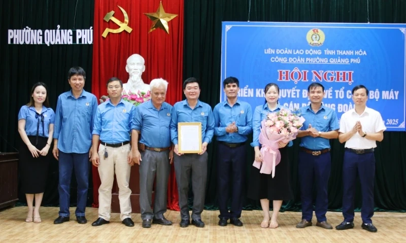 Đồng chí Hoàng Lê Thái giữ chức Chủ tịch Công đoàn phường Quảng Phú