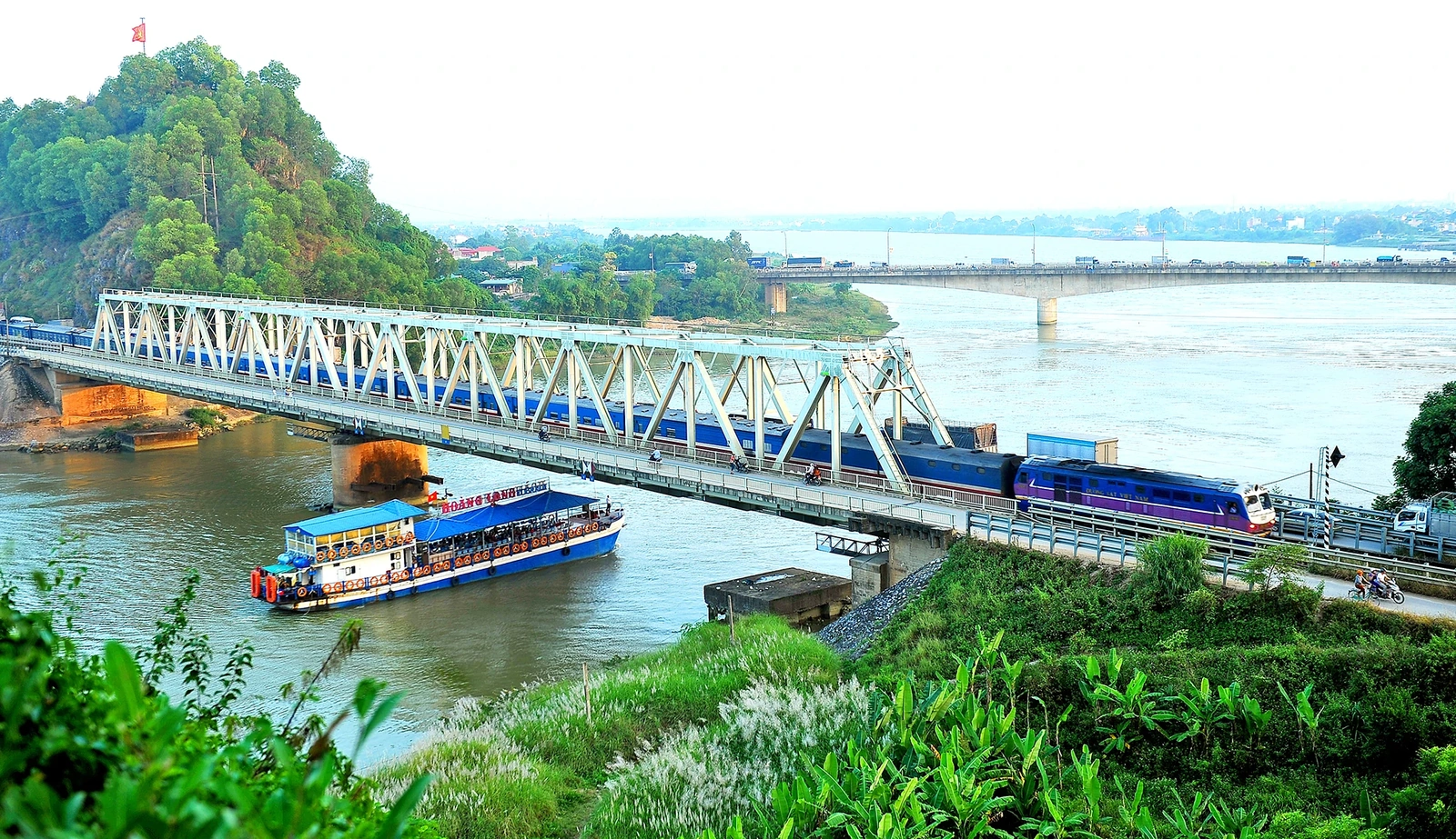 Kỷ niệm 95 năm Ngày thành lập Đảng bộ tỉnh Thanh Hóa (29/7/1930 - 29/7/2025): Sự kiện chính trị trọng đại, đánh dấu bước ngoặt quan trọng trong hành trình xây dựng và phát triển quê hương Thanh Hóa yêu dấu! *