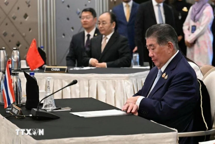 Thái Lan-Campuchia đạt thỏa thuận ngừng bắn vô điều kiện sau 5 ngày xung đột