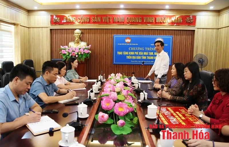 Ngân hàng Nhà nước - Chi nhánh khu vực 7 trao 5 tỷ đồng hỗ trợ xây dựng nhà ở cho hộ nghèo