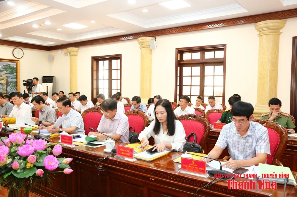 Phó Bí thư Thường trực Tỉnh ủy Lại Thế Nguyên chủ trì hội nghị cho ý kiến về công tác chuẩn bị Đại hội Đảng bộ 12 xã