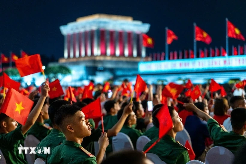 Đặc sắc chương trình chính luận nghệ thuật Dưới cờ vinh quang