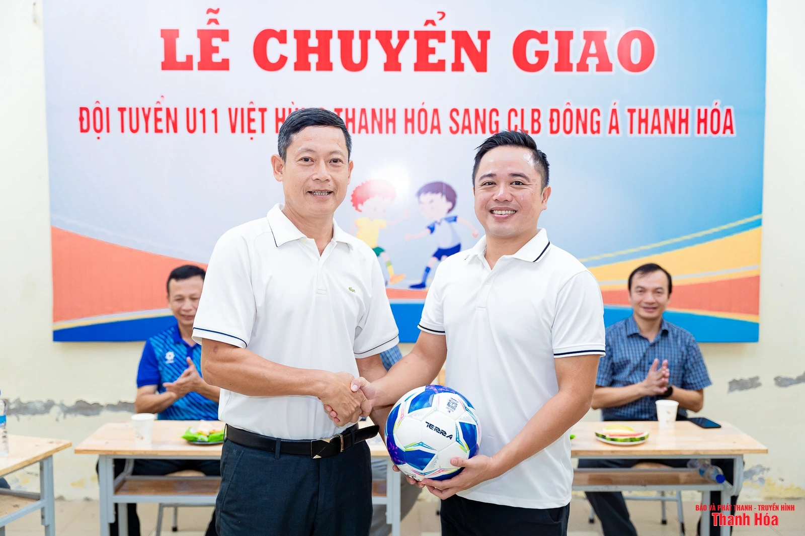 Chuyển giao đội U11 Việt Hùng Thanh Hóa sang CLB Đông Á Thanh Hóa