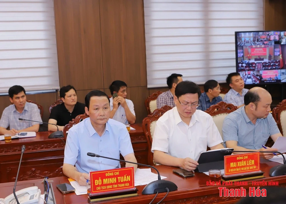 Thủ tướng Chính phủ Phạm Minh Chính chủ trì triển khai công tác ứng phó bão Kajiki