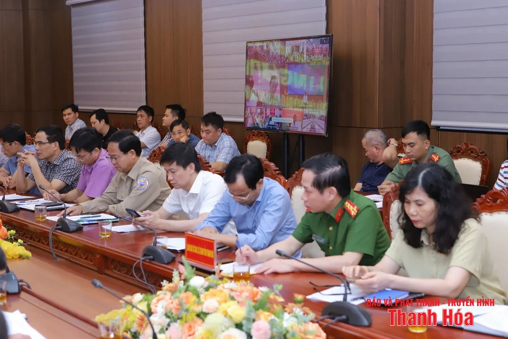 Thủ tướng Chính phủ Phạm Minh Chính chủ trì triển khai công tác ứng phó bão Kajiki