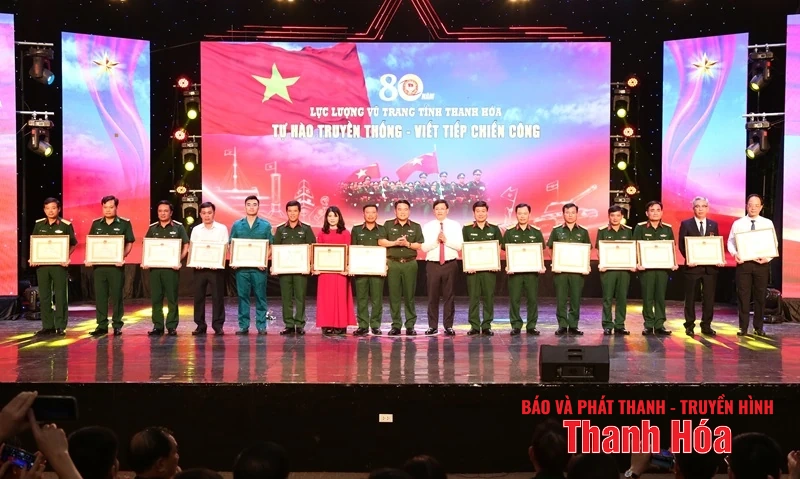 Giao lưu Lực lượng vũ trang Thanh Hóa “Tự hào truyền thống, viết tiếp chiến công”