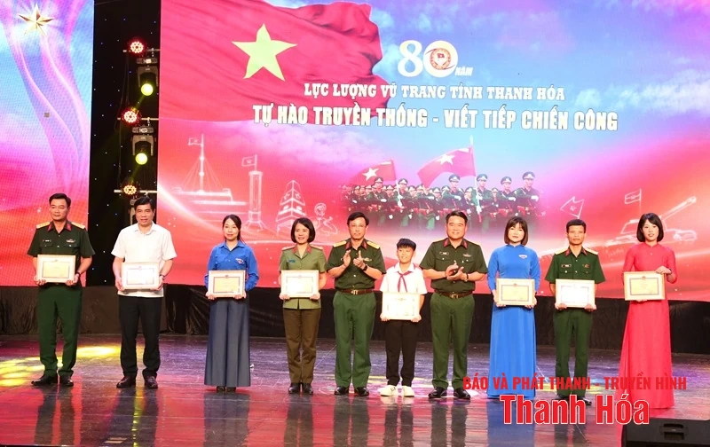 Giao lưu Lực lượng vũ trang Thanh Hóa “Tự hào truyền thống, viết tiếp chiến công”