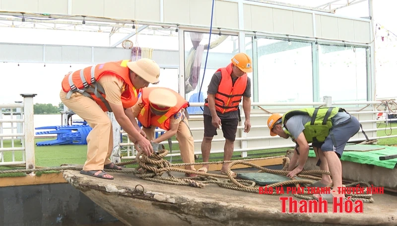 Cảnh sát đường thủy sẵn sàng lực lượng, chủ động ứng phó với bão số 5