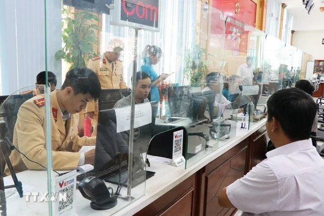 Bảo đảm cắt giảm, đơn giản hóa thủ tục hành chính, điều kiện kinh doanh