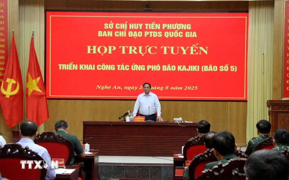 Thủ tướng Chính phủ Phạm Minh Chính chủ trì triển khai công tác ứng phó bão Kajiki