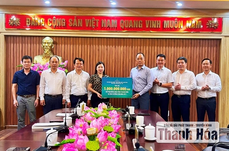 Tiếp nhận ủng hộ người dân bị thiệt hại do cơn bão số 5