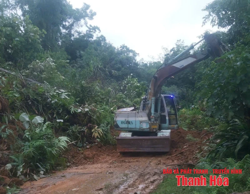 Thông tuyến đường 521C, 521B đoạn qua xã Pù Luông