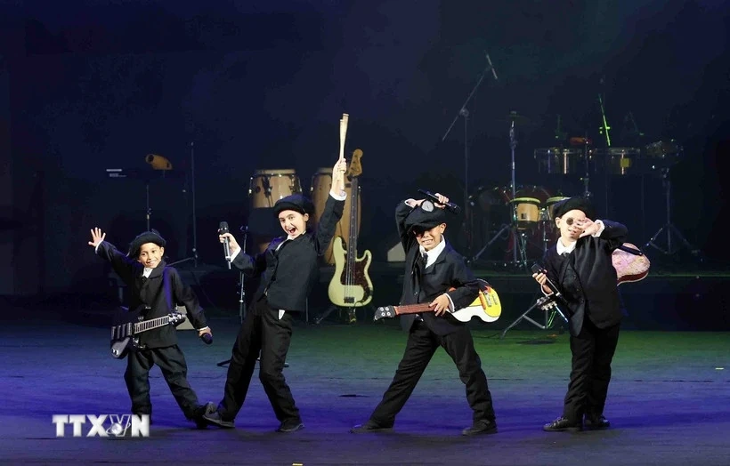 Lần đầu tiên đoàn kịch thiếu nhi Cuba biểu diễn tại Việt Nam