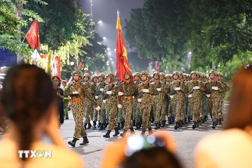 Cấm tuyệt đối việc sử dụng bóng bay bơm hydro tại khu vực diễu binh, diễu hành