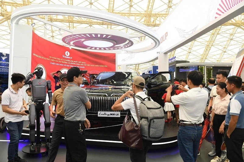 Vingroup ghi dấu ấn kiến tạo tại triển lãm “Thành tựu đất nước: 80 năm Hành trình Độc lập - Tự do - Hạnh phúc”