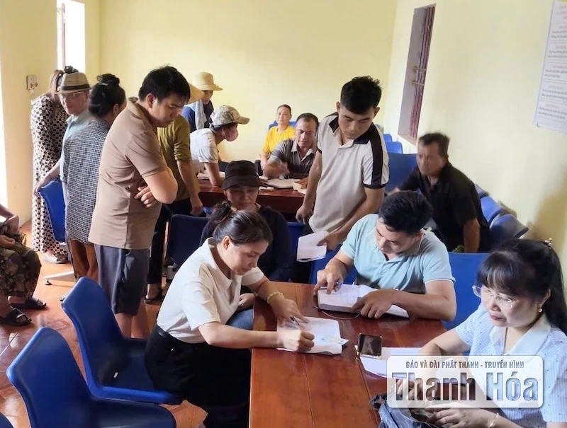 Xã Sao Vàng thực hiện phát quà 2/9 cho toàn thể Nhân dân