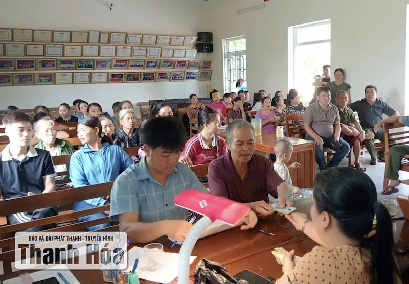 Xã Sao Vàng thực hiện phát quà 2/9 cho toàn thể Nhân dân