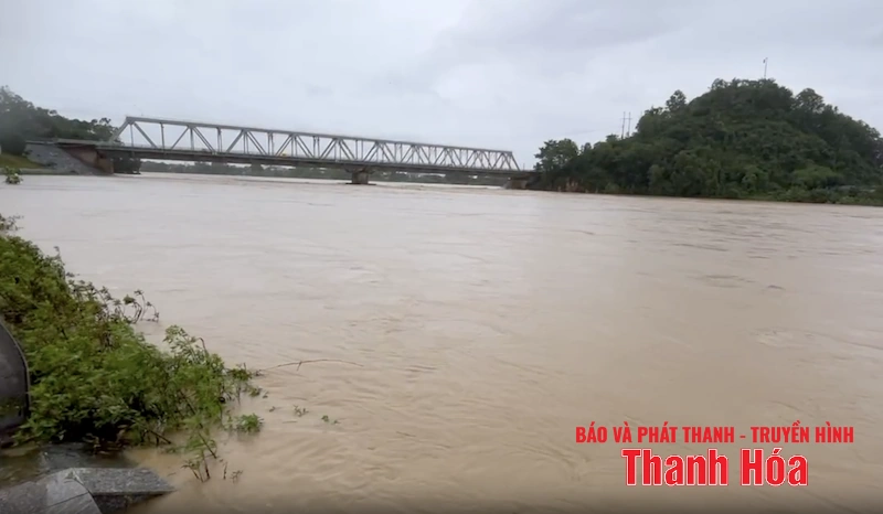 Tăng mức báo động III trên sông Mã tại trạm thủy văn Lý Nhân