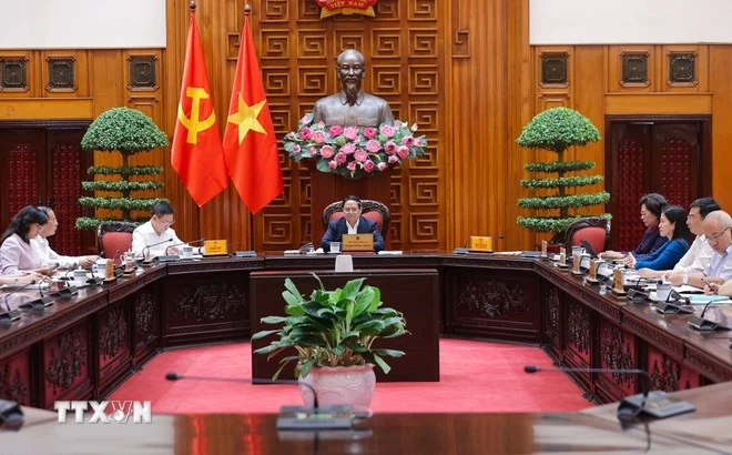 Thủ tướng: Kiên định, kiên quyết thực hiện mục tiêu ổn định kinh tế vĩ mô