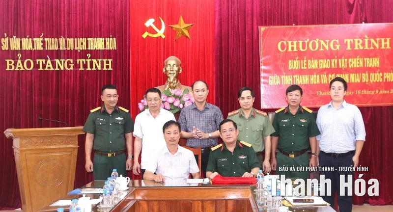 Bảo tàng tỉnh Thanh Hóa bàn giao 2 kỷ vật chiến tranh cho cơ quan MIA/Bộ Quốc phòng
