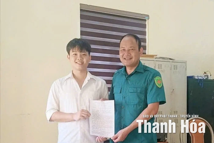 Thanh niên xã Sao Vàng viết đơn tình nguyện sẵn sàng lên đường làm nhiệm vụ bảo vệ Tổ quốc