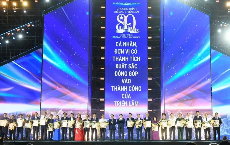 Thủ tướng Chính phủ: Triển lãm 80 năm đã thành công rực rỡ, vượt kỳ vọng