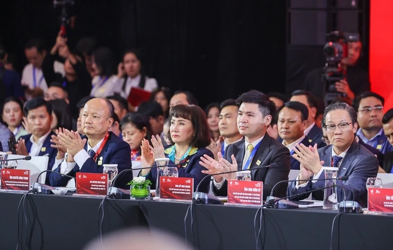 Thủ tướng nêu 6 mong muốn, kỳ vọng với cộng đồng doanh nghiệp, khu vực kinh tế tư nhân