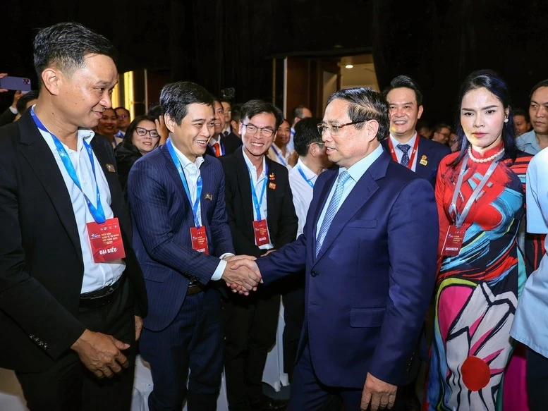 Thủ tướng nêu 6 mong muốn, kỳ vọng với cộng đồng doanh nghiệp, khu vực kinh tế tư nhân