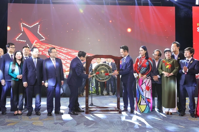 Thủ tướng nêu 6 mong muốn, kỳ vọng với cộng đồng doanh nghiệp, khu vực kinh tế tư nhân