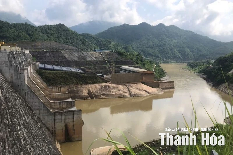 Dồn lực ứng phó bão