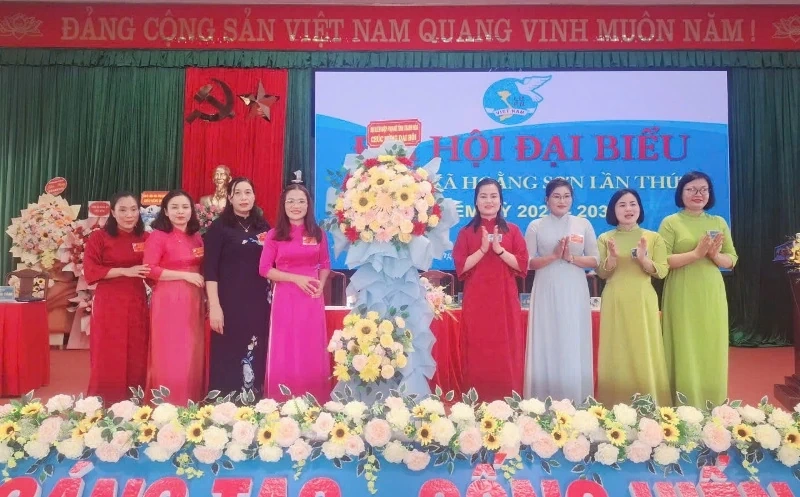 Phụ nữ xã Hoằng Sơn góp phần xây dựng xã đạt chuẩn NTM hiện đại