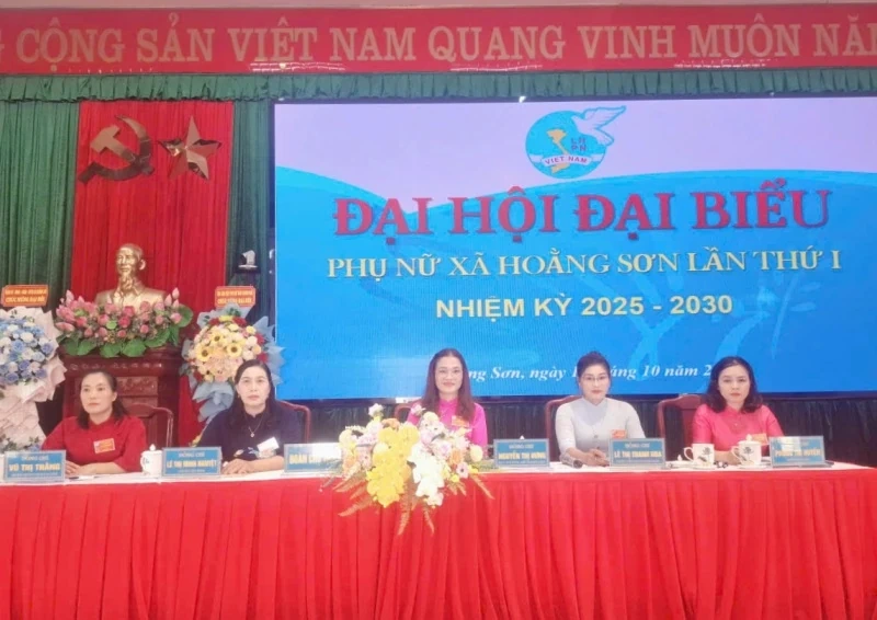 Phụ nữ xã Hoằng Sơn góp phần xây dựng xã đạt chuẩn NTM hiện đại