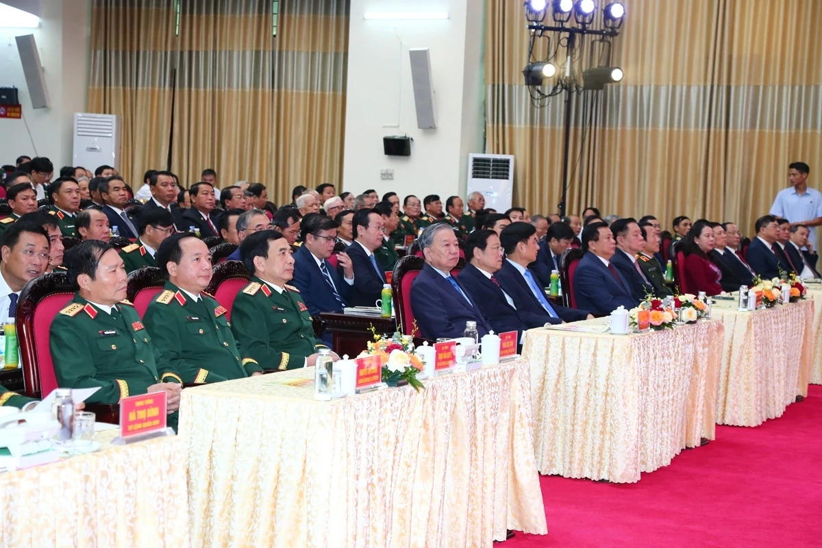 Tổng Bí thư Tô Lâm dự Lễ kỷ niệm 80 năm Ngày truyền thống Lực lượng vũ trang Quân khu 4