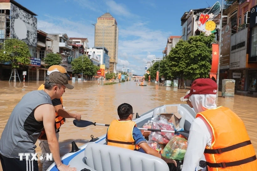 Tăng cường bảo đảm an toàn thực phẩm, phòng chống ngộ độc do bão, lụt