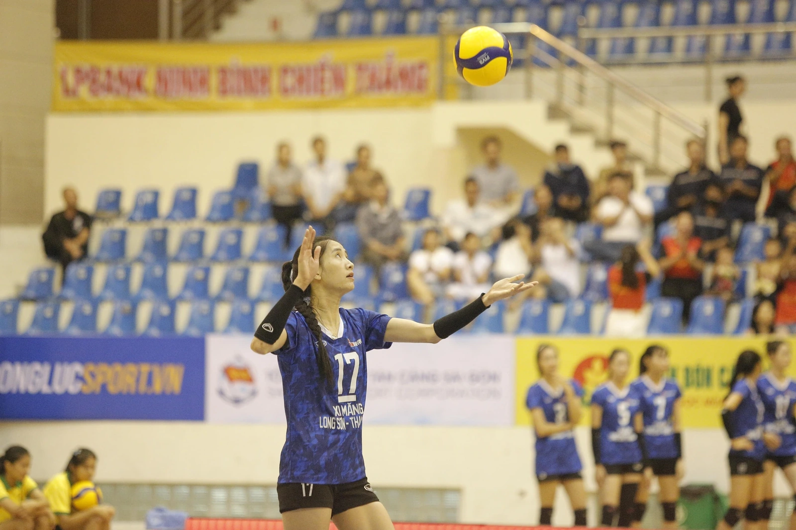 Đánh bại Geleximco Hưng Yên, Xi măng Long Sơn Thanh Hóa chính thức trụ hạng sớm 2 lượt đấu