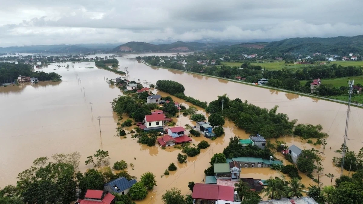 Quỹ Thiện Tâm tiếp tục hỗ trợ các địa phương tái thiết cơ sở vật chất bị thiệt hại do bão Bualoi