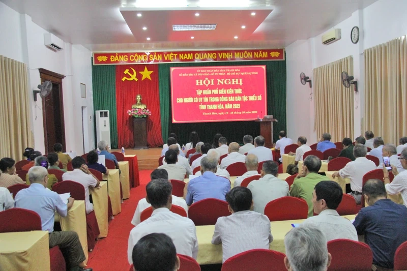 Tập huấn, phổ biến kiến thức cho người có uy tín trong đồng bào dân tộc thiểu số năm 2025