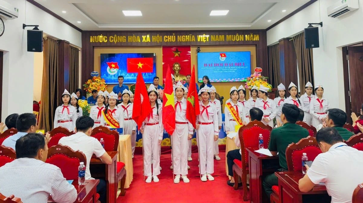 Đoàn viên thanh niên Mường Lát tiếp tục phát huy sức trẻ xây dựng quê hương