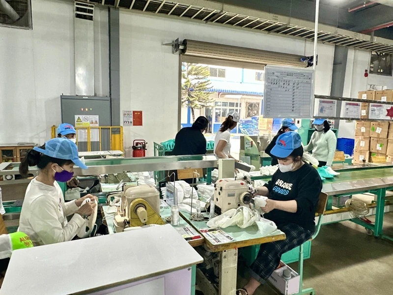 “Gỡ khó trong phát triển đoàn viên, thành lập công đoàn cơ sở