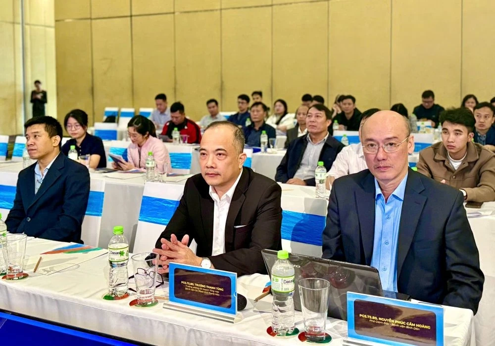Bệnh viện Đa khoa tỉnh tổ chức Hội thảo khoa học về tối ưu hóa điều trị tăng sinh lành tính tuyến tiền liệt