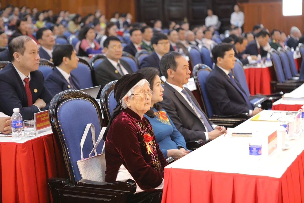 Đoàn kết, trách nhiệm, sáng tạo, thi đua xây dựng Thanh Hóa trở thành tỉnh giàu đẹp, văn minh, hạnh phúc (*)