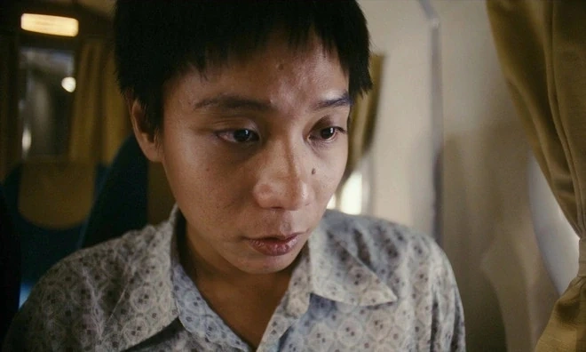 Giao lưu với NSƯT Xuân Hinh và dàn diễn viên phim Mưa đỏ tại Hội chợ mùa Thu