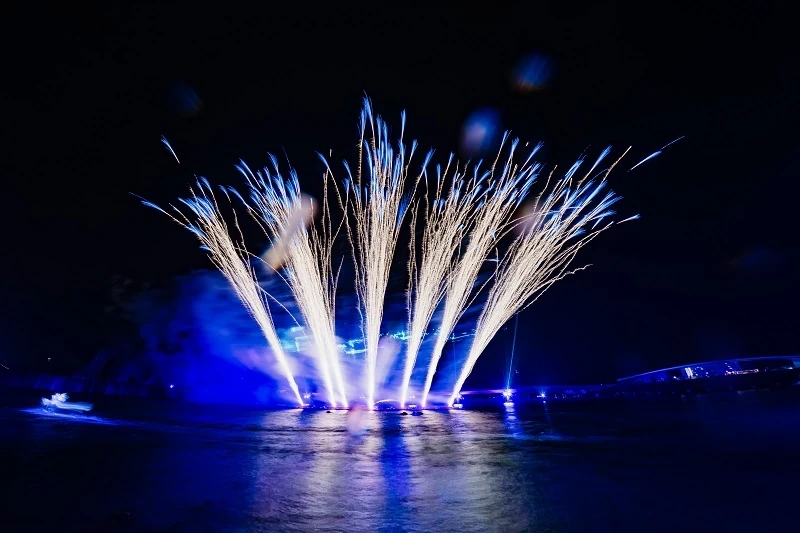 Hé lộ những hình ảnh đầu tiên toàn cảnh siêu show sắp tái xuất giữa biển trời Phú Quốc