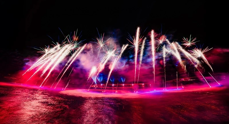 Hé lộ những hình ảnh đầu tiên toàn cảnh siêu show sắp tái xuất giữa biển trời Phú Quốc