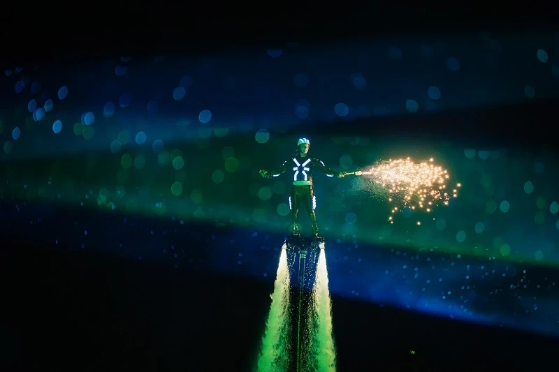 Hé lộ những hình ảnh đầu tiên toàn cảnh siêu show sắp tái xuất giữa biển trời Phú Quốc