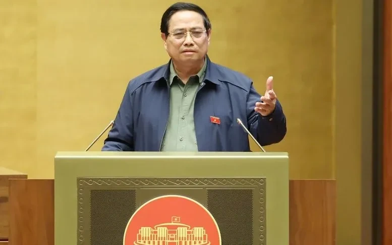 Thủ tướng Phạm Minh Chính: Sẽ xem xét, cân đối để tăng lương sớm hơn
