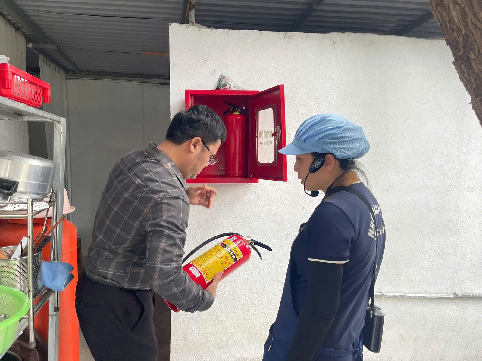 Yêu cầu tạm dừng hoạt động cơ sở dịch vụ bán trú trái phép