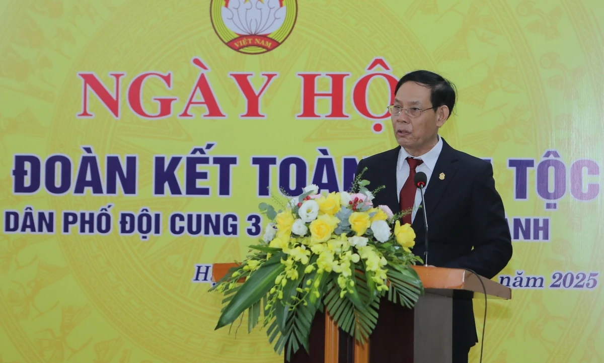 Bí thư Tỉnh ủy Nguyễn Doãn Anh: Tổ dân phố Đội Cung 3 phát huy sức mạnh đoàn kết, xây dựng khu dân cư đáng sống