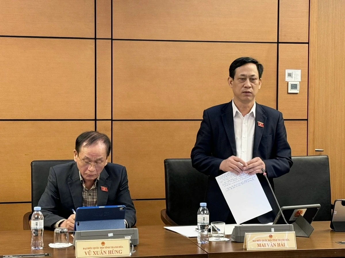 Đoàn ĐBQH Thanh Hóa tham gia góp ý về dự thảo Văn kiện trình Đại hội đại biểu toàn quốc lần thứ XIV của Đảng