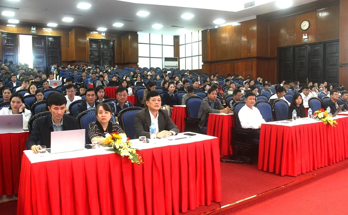 Nâng cao kỹ năng, nghiệp vụ cho cán bộ, công chức xã, phường trong giải quyết thủ tục hành chính